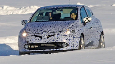 Renault Clio prototype spy picture