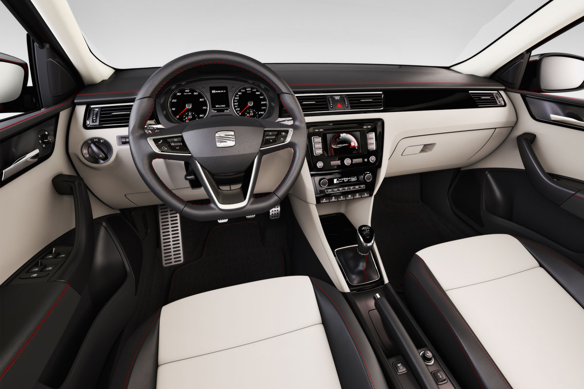 SEAT Toledo concept dash