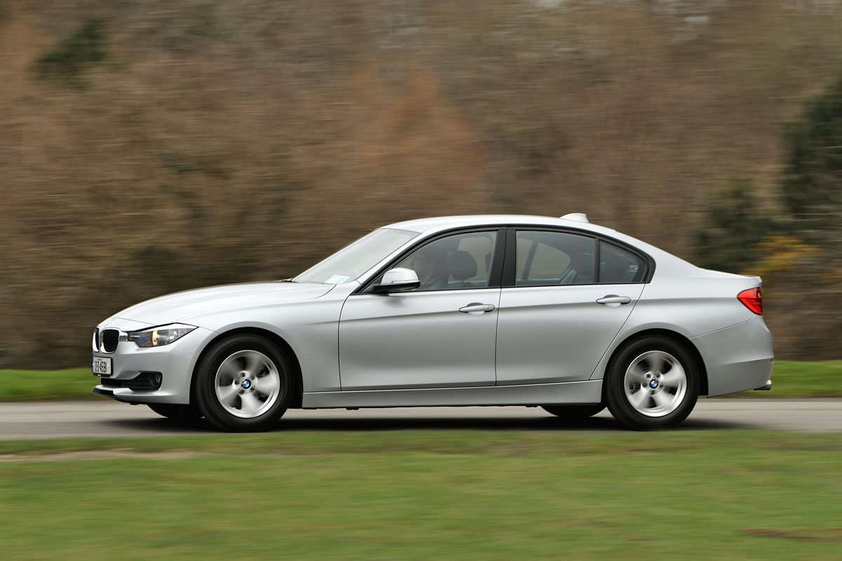BMW 320d EfficientDynamics panning