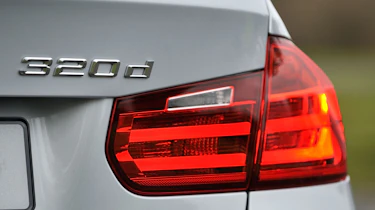 BMW 320d EfficientDynamics badge