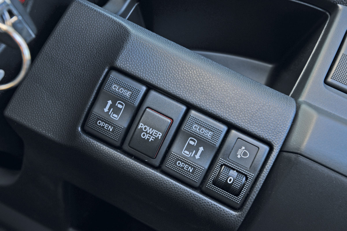 Mazda 5 detail