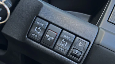 Mazda 5 detail
