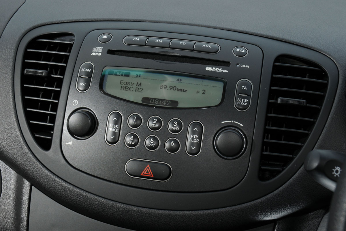 Hyundai i10 1.2 Style centre console