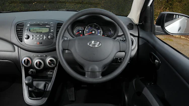 Hyundai i10 1.2 Style interior