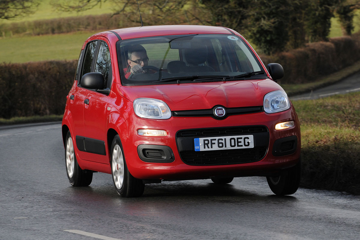 Fiat Panda 1.2 Easy front cornering