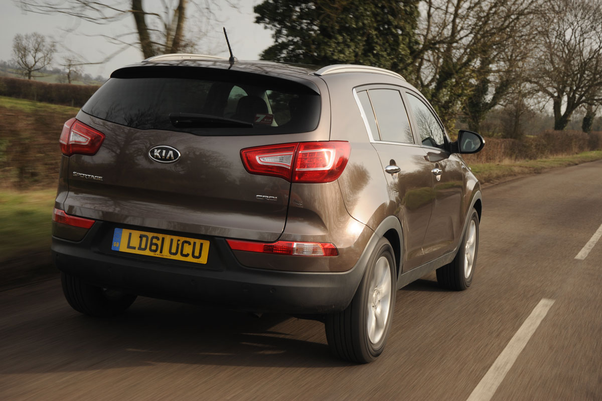 Kia Sportage 2.0 CRDi KX-3 rear tracking