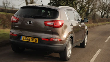 Kia Sportage 2.0 CRDi KX-3 rear tracking