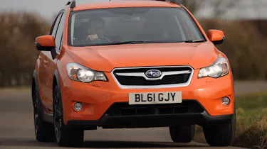 Subaru XV 2.0D SE front cornering