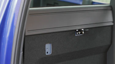 Ford Ranger 2.2 TDCi boot hook