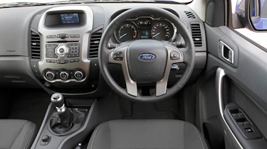 Ford Ranger 2.2 TDCi dash