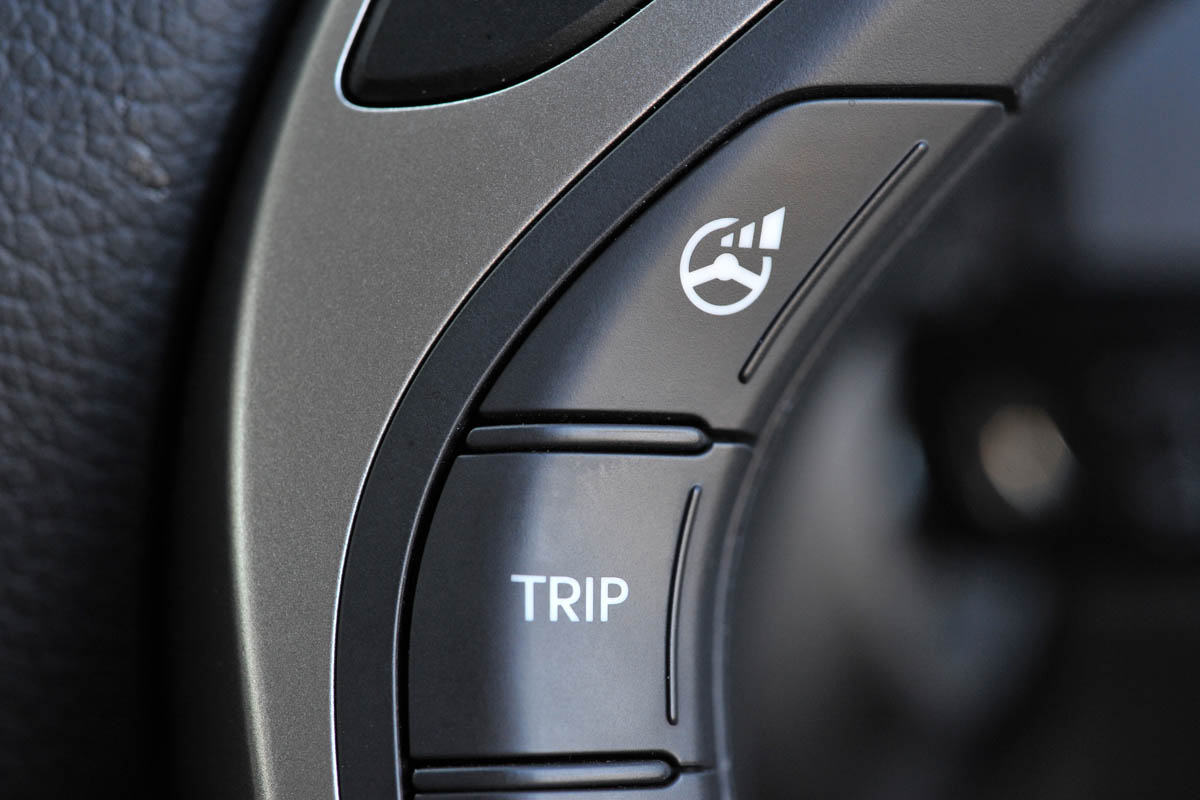 Hyundai i30 steering