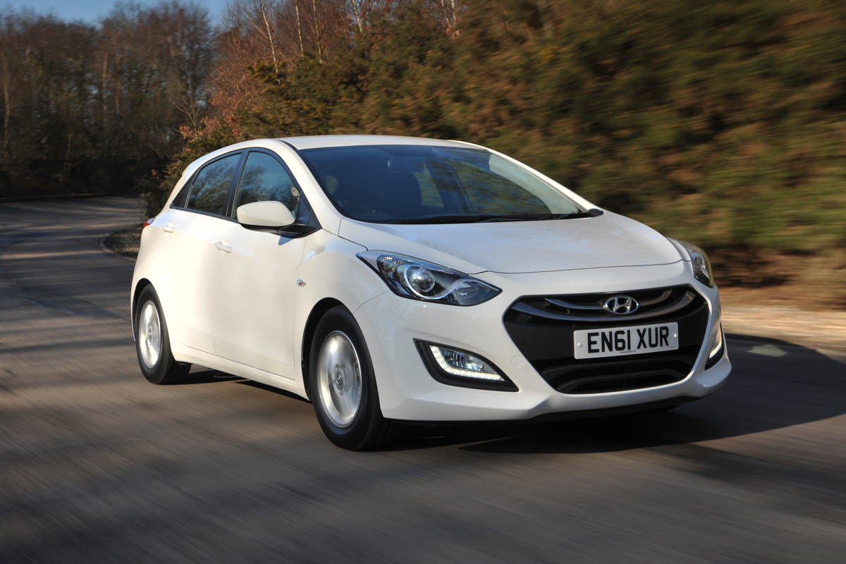 Hyundai i30 front track