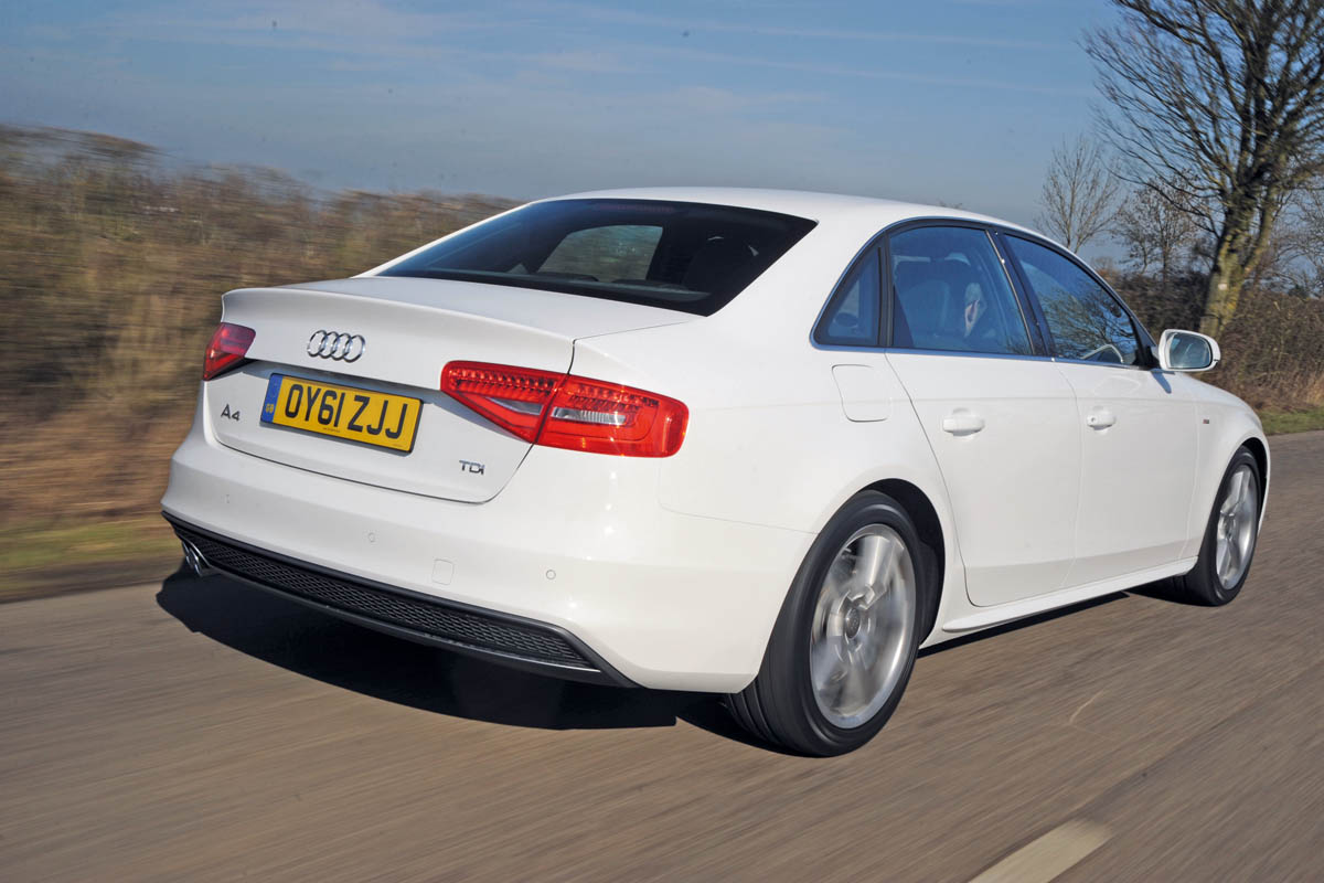 Audi A4 2.0 TDI S line rear track