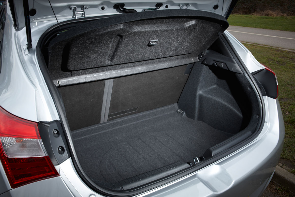 Hyundai i30 boot