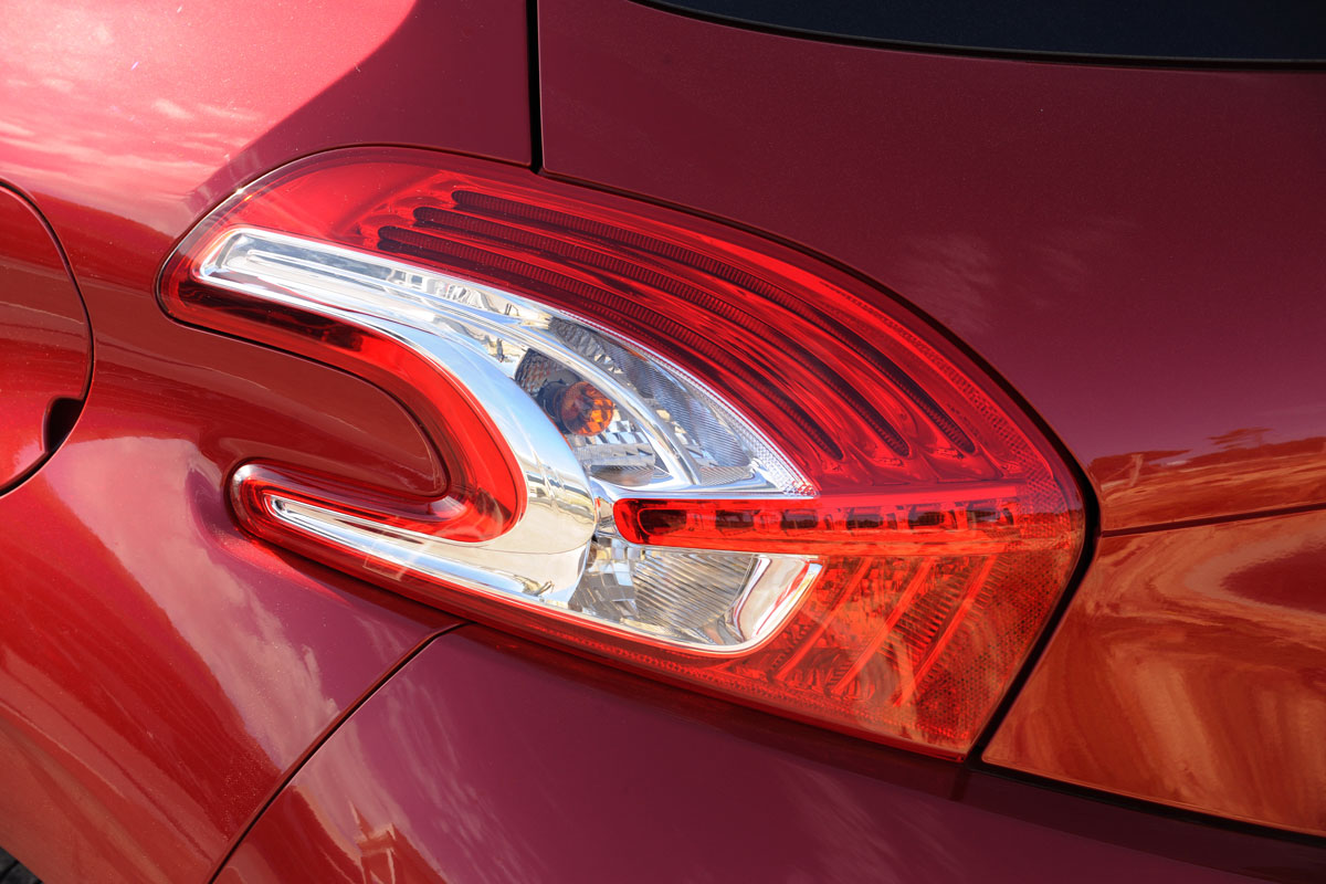 Peugeot 208 1.6 VTi Allure light