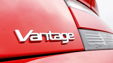 Aston Martin V8 Vantage badge