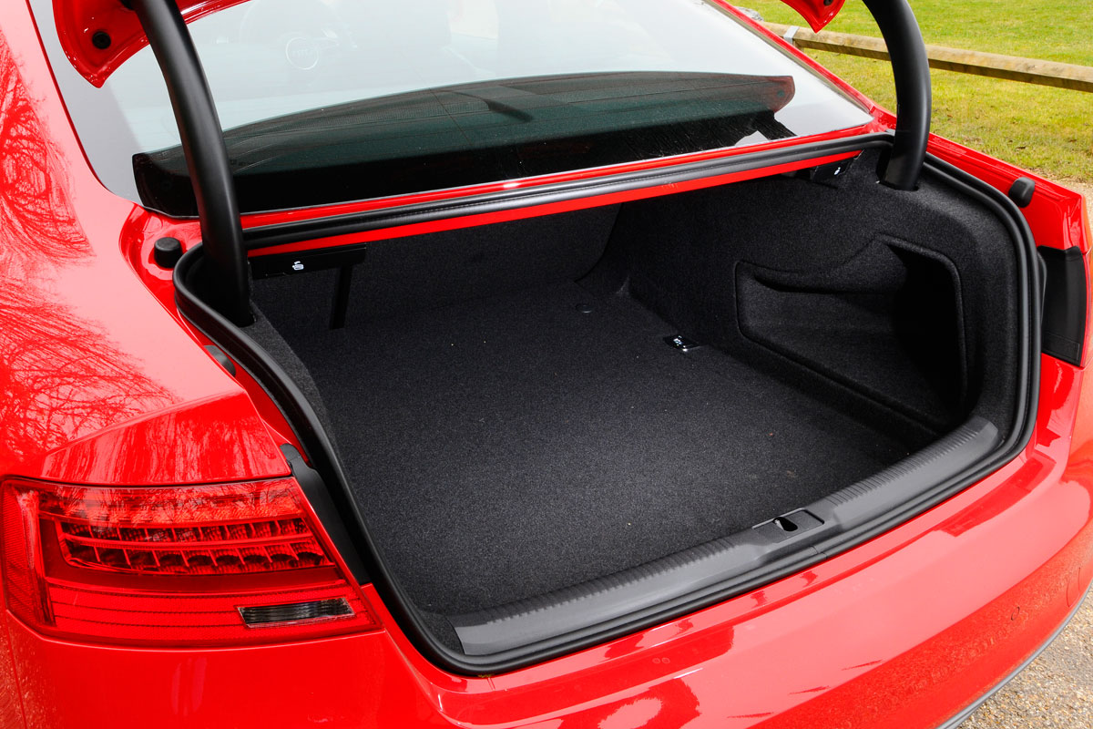 Audi A5 1.8 TFSI boot