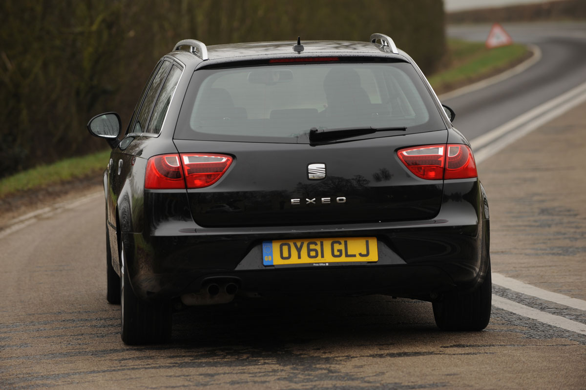 Seat Exeo ST rear cornering