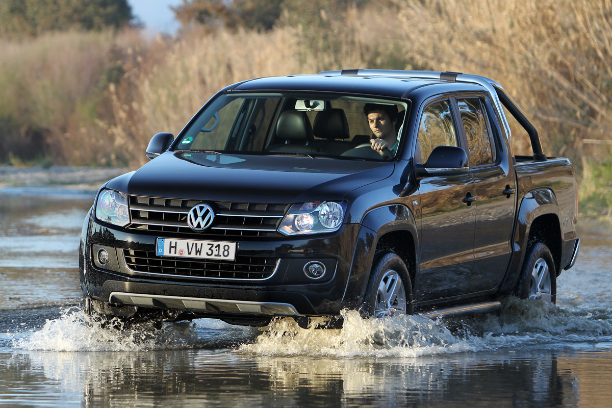 VW Amarok auto