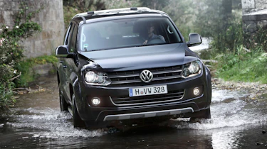 VW Amarok auto