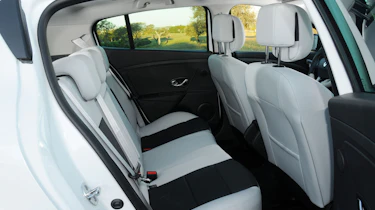 Renault Megane 1.2 GT-Line rear seats