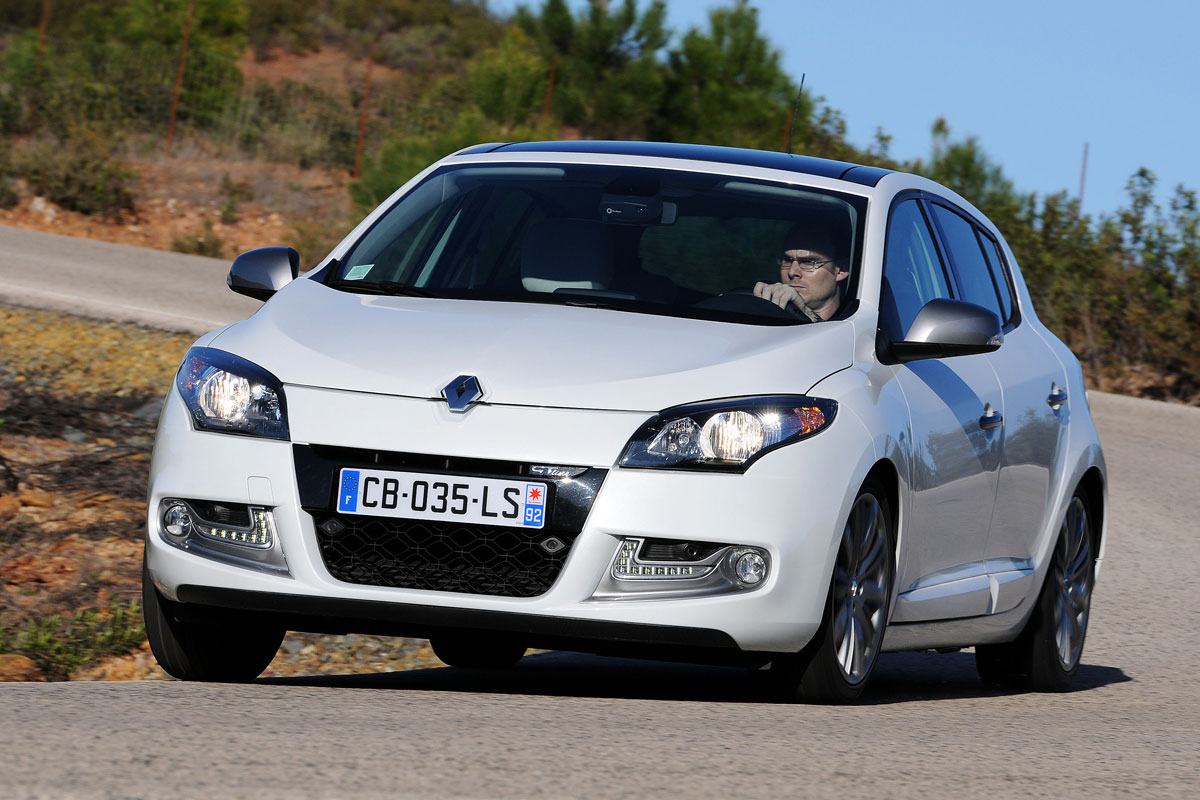 Renault Megane 1.2 GT-Line front cornering