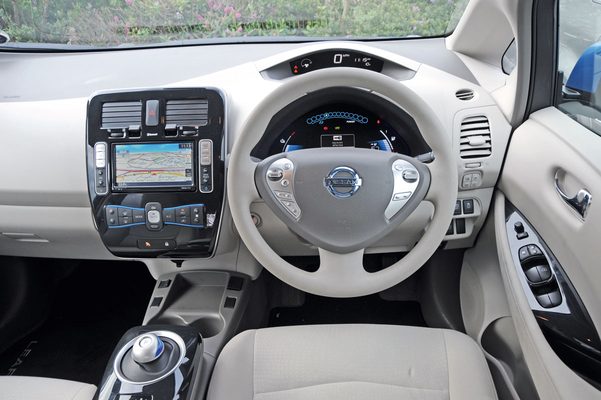Nissan Leaf interior