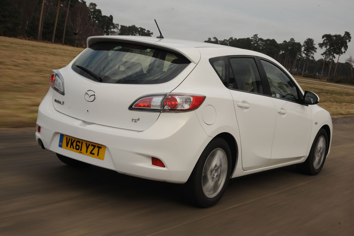 Mazda 3 1.6D TS2 rear tracking