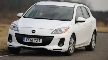 Mazda 3 1.6D TS2 front cornering