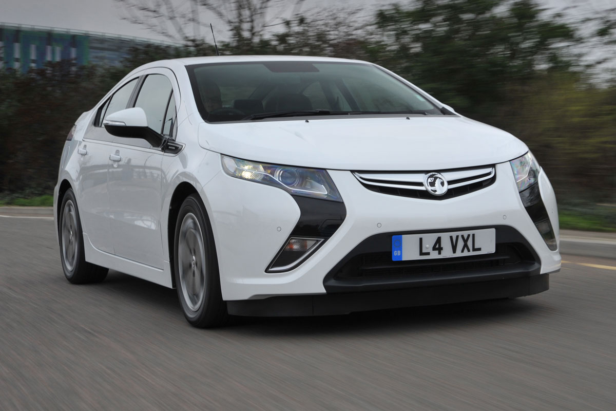 Vauxhall Ampera front tracking