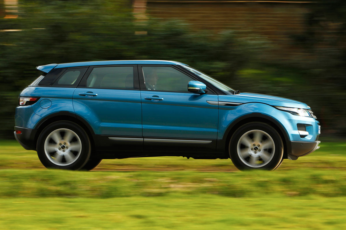 Range Rover Evoque 2WD panning