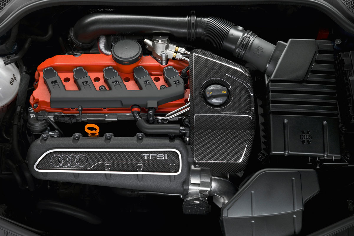 Audi TT RS Roadster engine