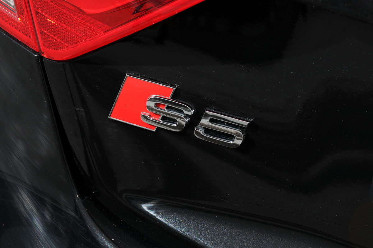 Audi S5 Cabriolet badge