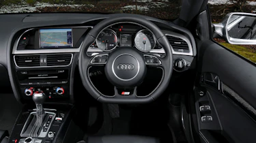 Audi S5 Cabriolet interior