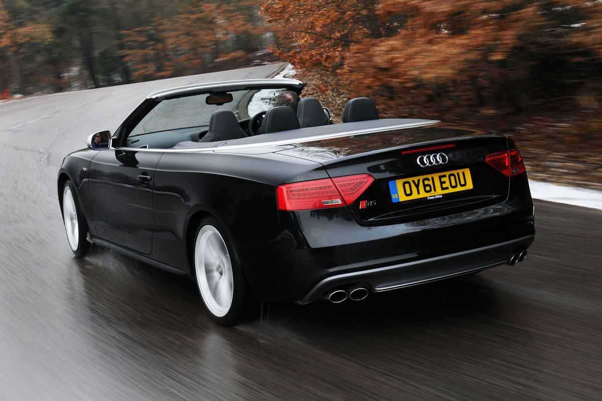 Audi S5 Cabriolet rear tracking