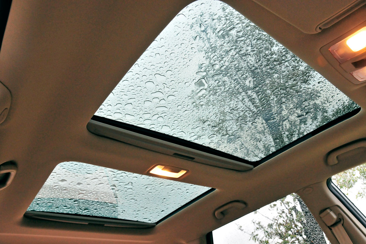 Kia Sorento panoramic roof