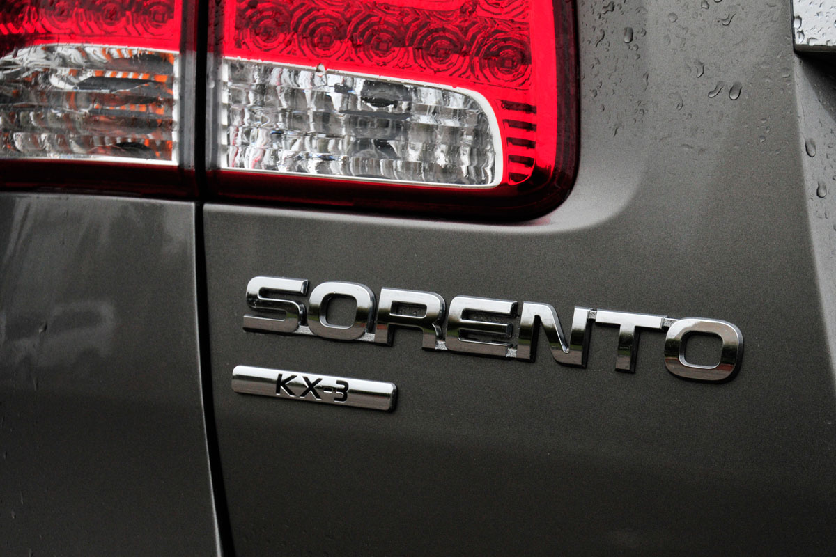 Kia Sorento badge