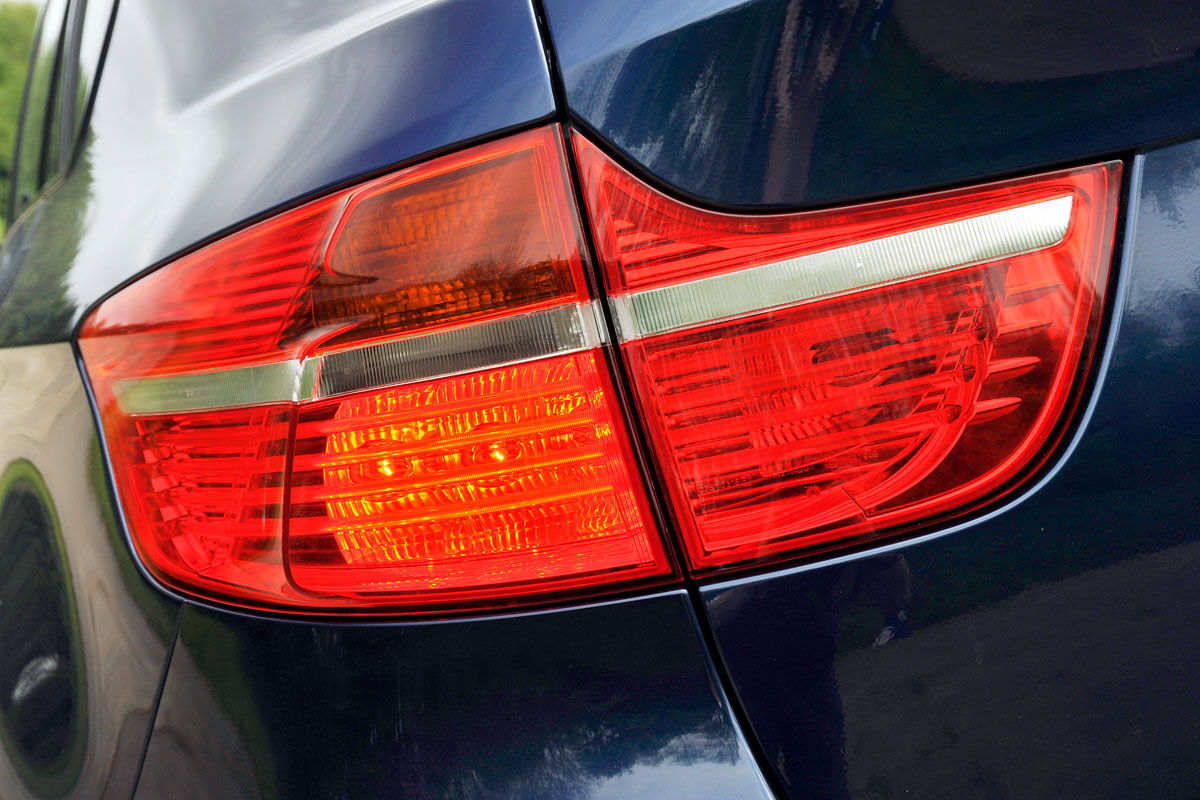 BMW X6 light