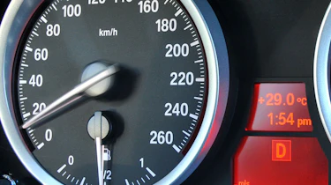 BMW X6 dials