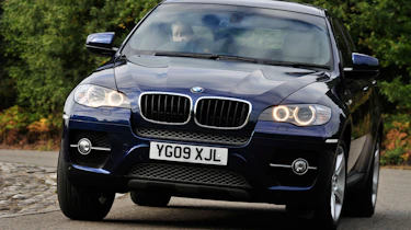 BMW X6 front cornering