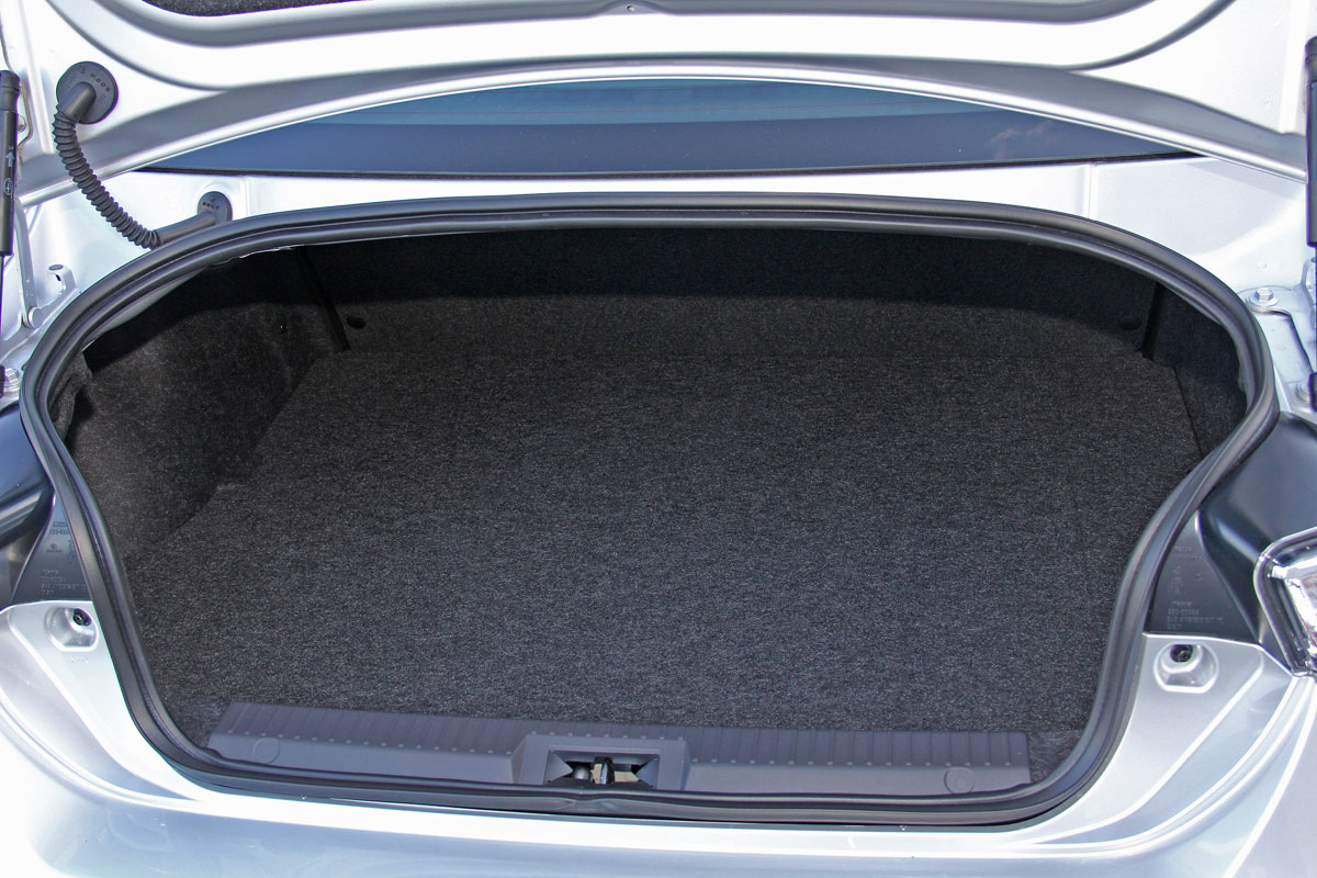Subaru BRZ boot