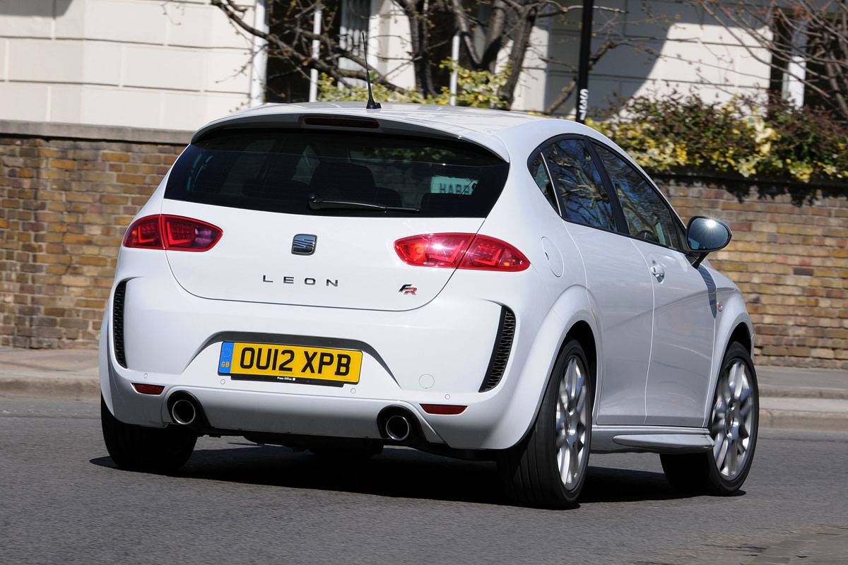 SEAT Leon FR+ Supercopa rear cornering