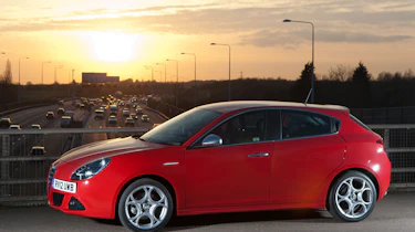 Alfa Romeo Giulietta TCT profile