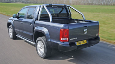 VW Amarok rear tracking