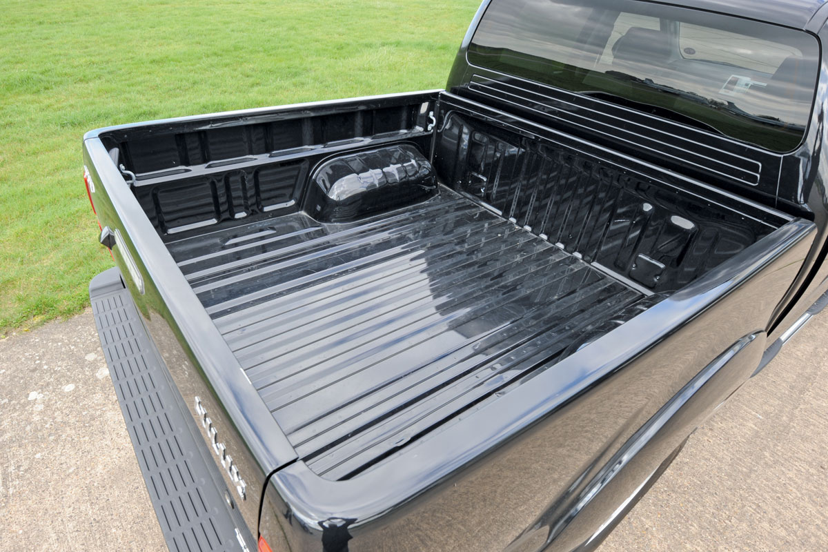 Toyota Hilux boot