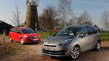 Renault Grand Scenic vs Vauxhall Zafira Tourer