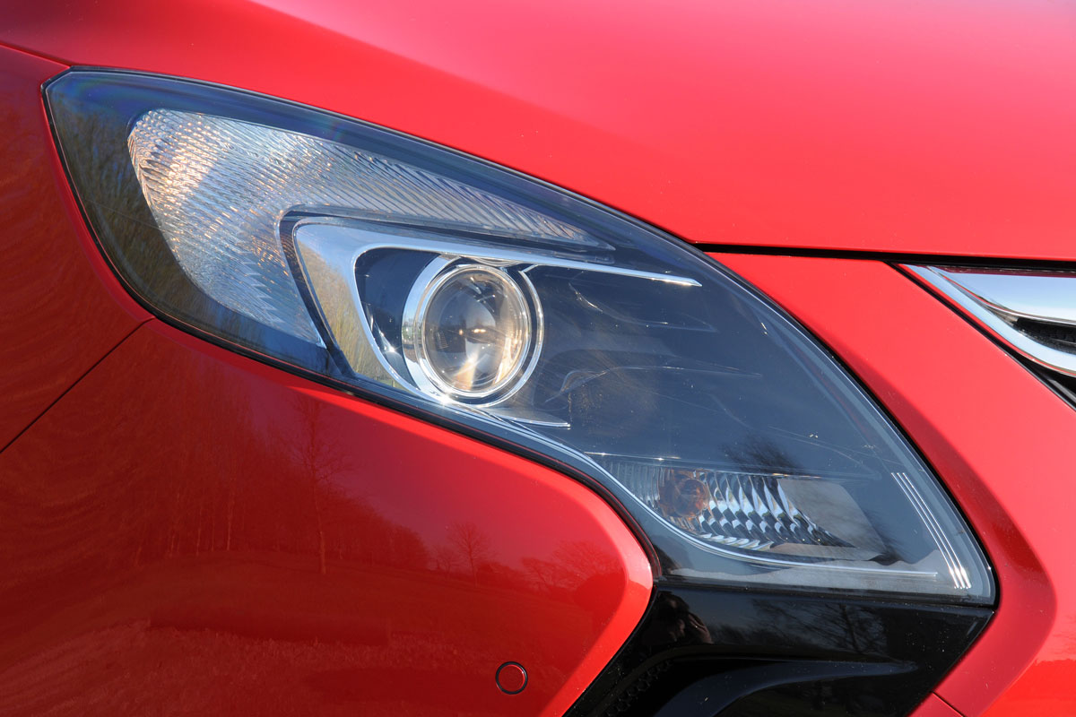 Vauxhall Zafira Tourer light
