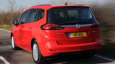 Vauxhall Zafira Tourer rear tracking