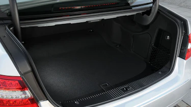 Mercedes E300 BlueTEC Hybrid boot