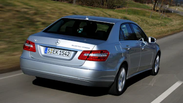Mercedes E300 BlueTEC Hybrid rear tracking